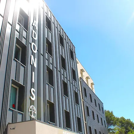 Adonis Le Castellet Hotel 3*